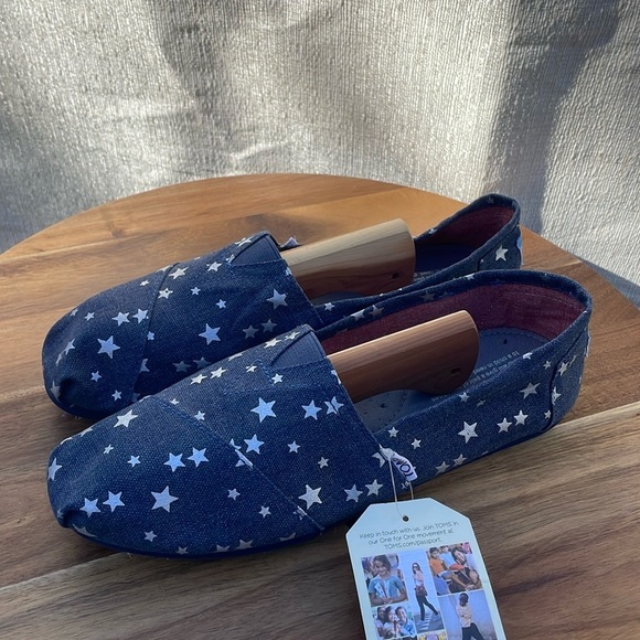 Toms Shoes - TOMS Wmn Classic Navy Stars Size 10